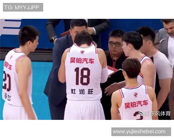 任骏飞领衔广东男篮奋战CBA季后赛展现全能球员风采与团队精神