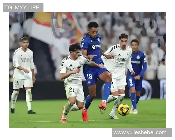 皇马与马竞激战正酣颁奖典礼见证足球荣耀与激情