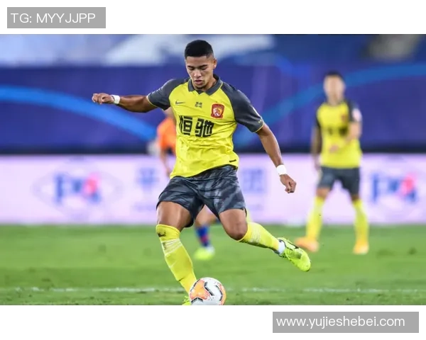 广州足球队实力引发热议球迷观点各异引发讨论MBA