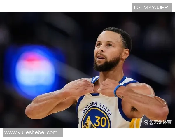 库里三分球总数突破四千大关成为NBA历史第一人再创辉煌成就