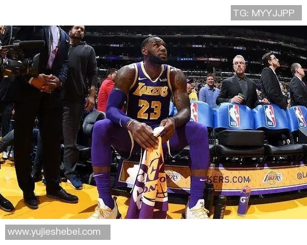 火箭队与雷霆队精彩打斗瞬间全记录,篮球场上的激情碰撞与对抗 火箭队与雷霆队精彩打斗瞬间全记录,篮球场上的激情碰撞与对抗